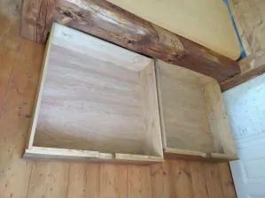 Šuplík pod postel