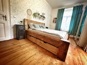 postel ze starých trámů 3